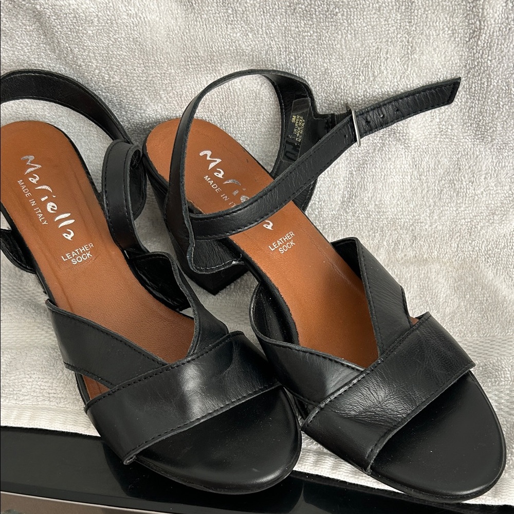Marella Black Leather Sandals for Women